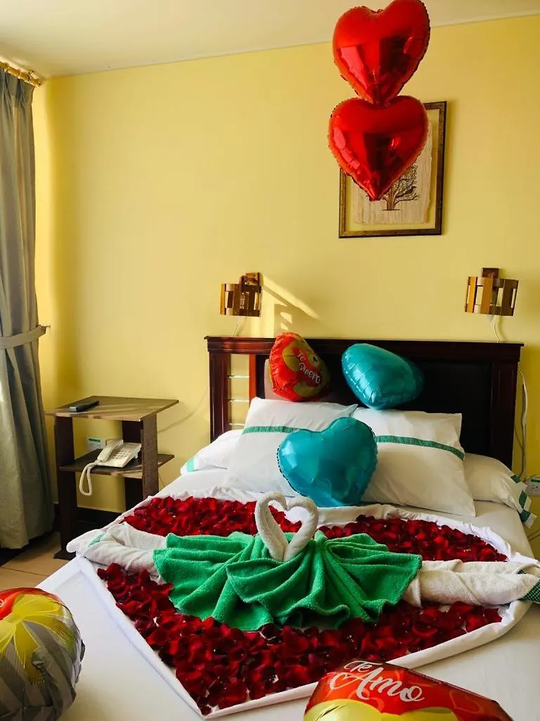 Dos Hemisferios Hotel Quito