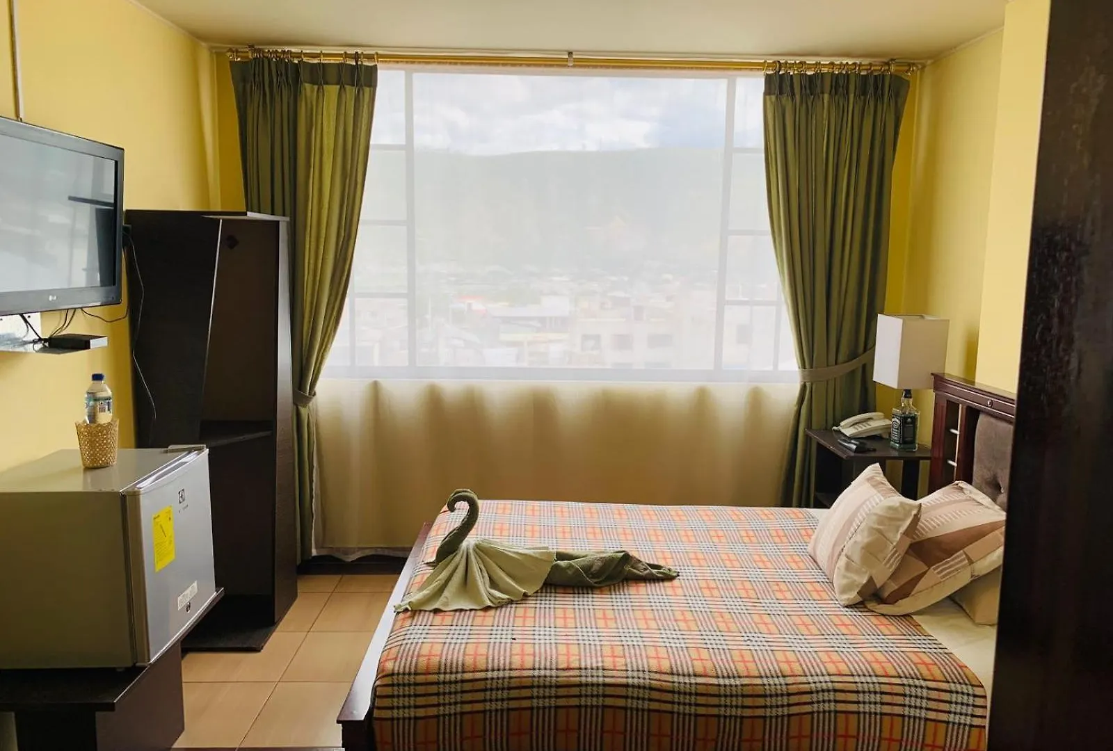 Dos Hemisferios Hotel Quito