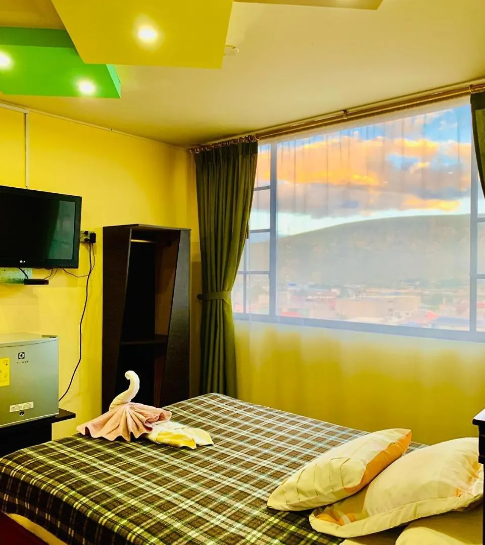 Dos Hemisferios Hotel Quito Ecuador